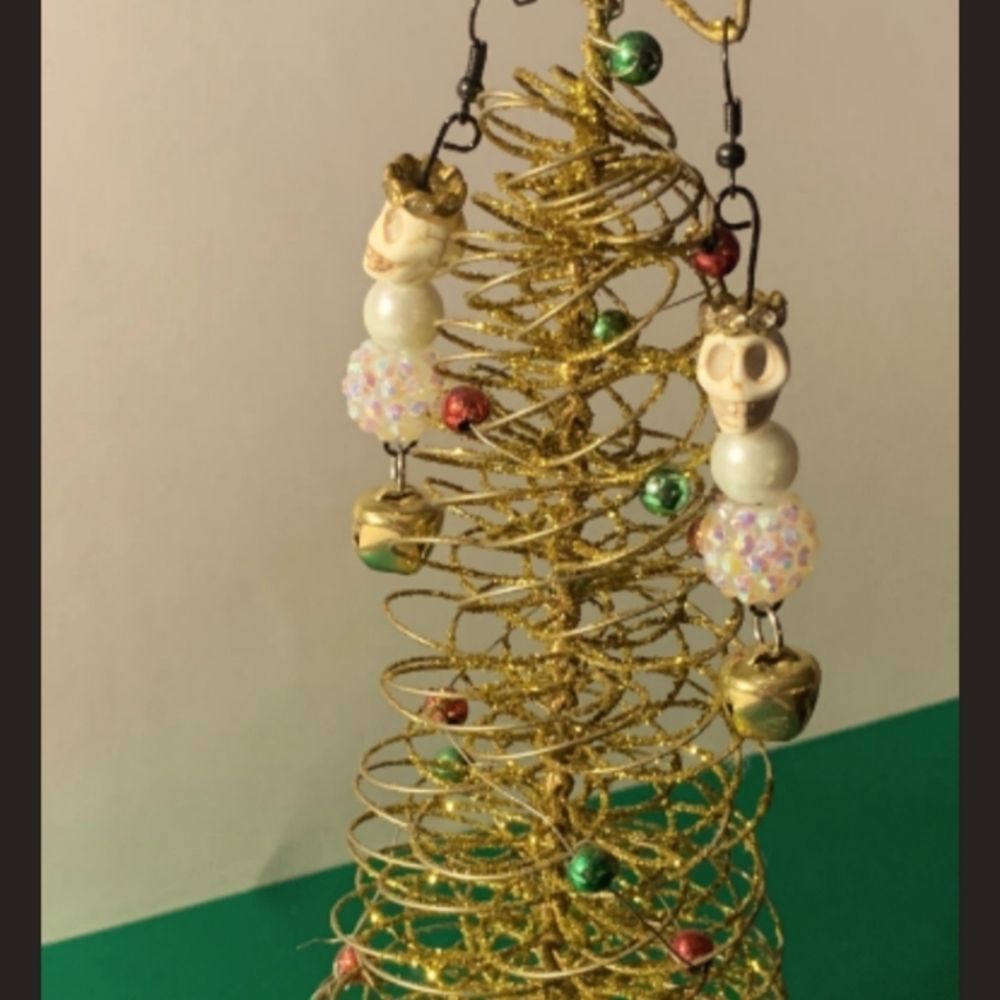 Rin's Unique Boutique - Handmade - Holiday Earrings